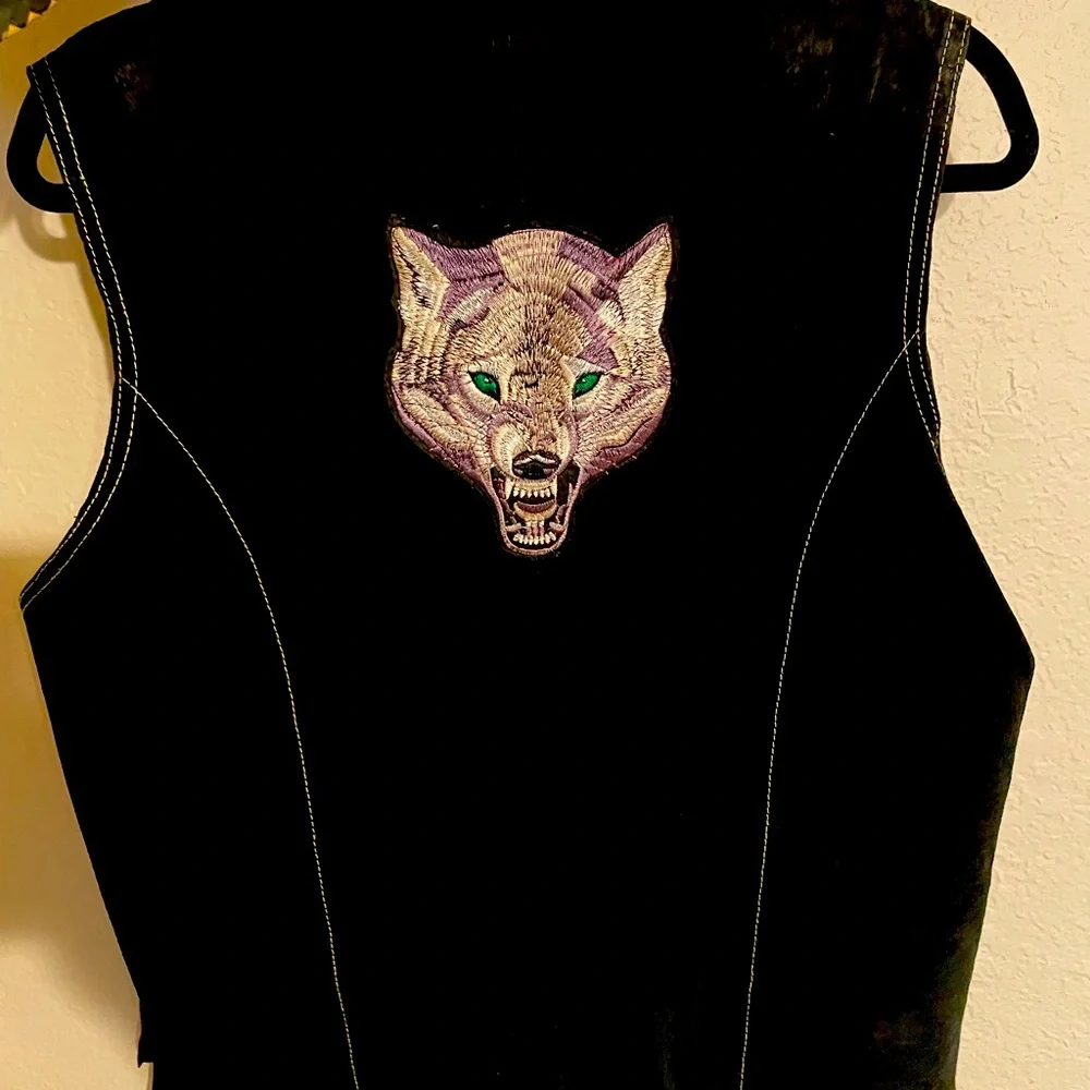 Custom Vintage Black Embroidered Suede Unisex Wolf Vest Leaderofthepack - Picture 1 of 4